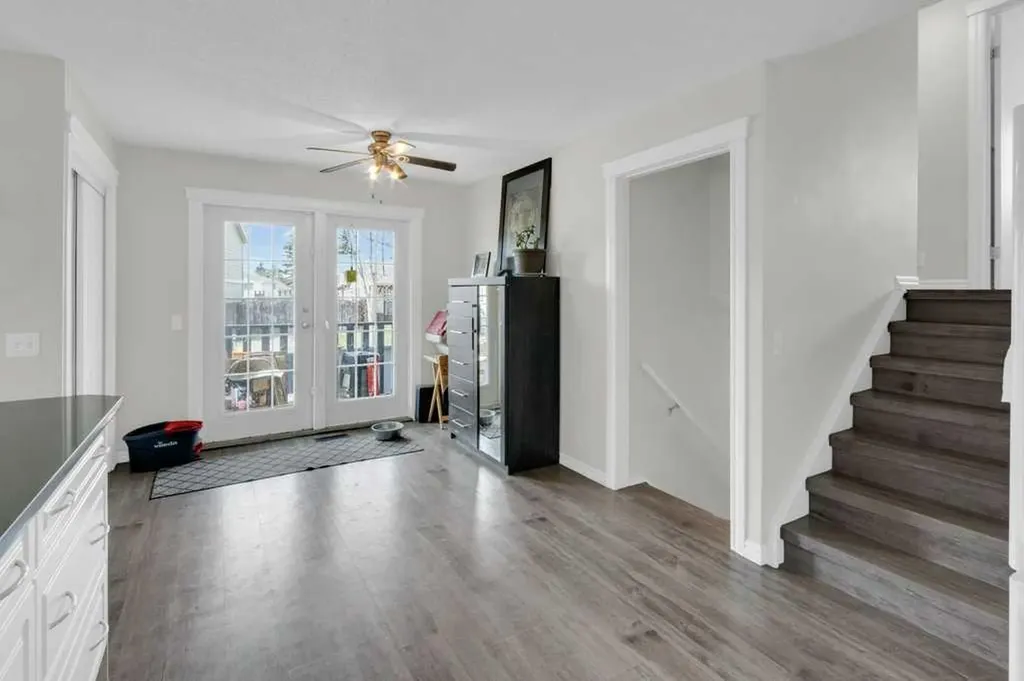 171 Erin Mount Place SE Calgary AB T2B 2T3