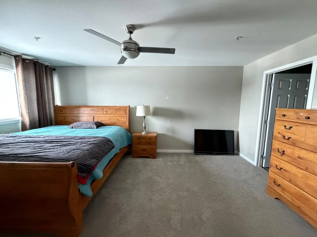 201 Abasand Drive Fort Mcmurray AB T9J1J1