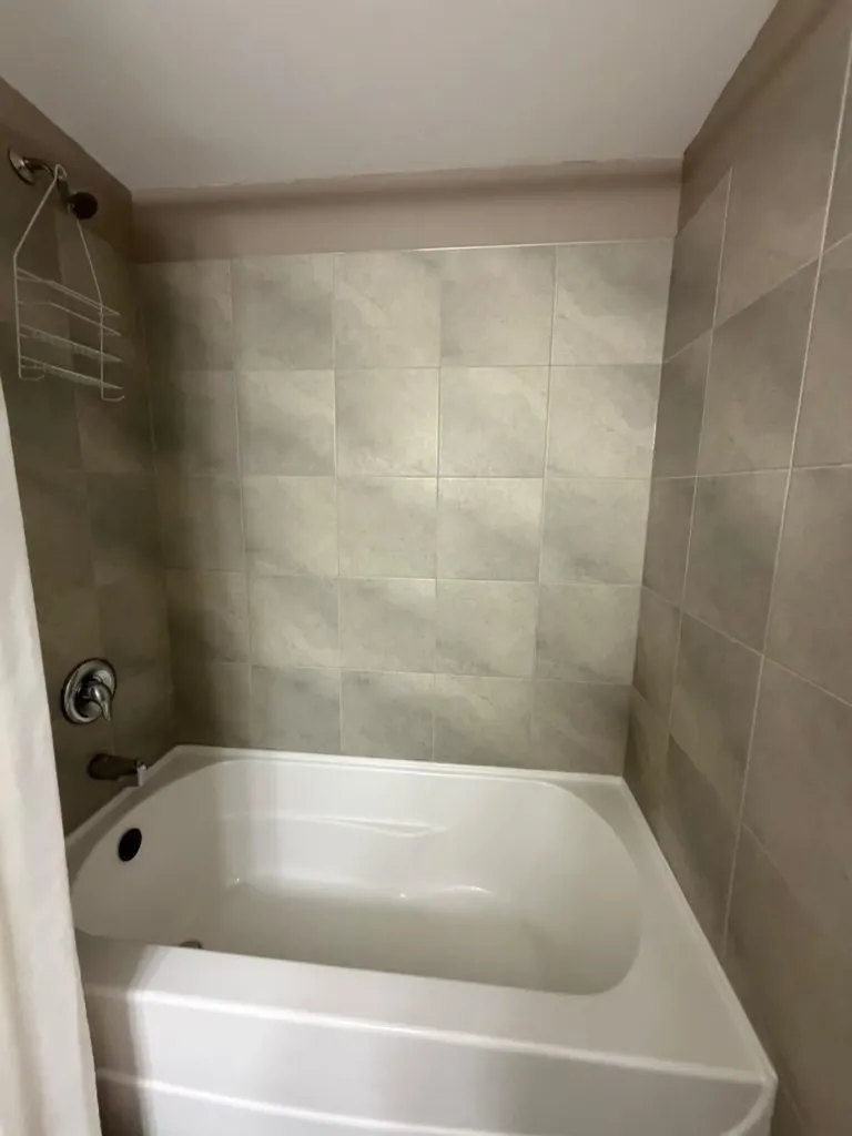 201 Abasand Drive Fort Mcmurray AB T9J1J1