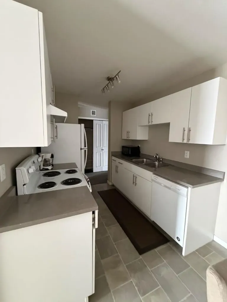 201 Abasand Drive Fort Mcmurray AB T9J1J1