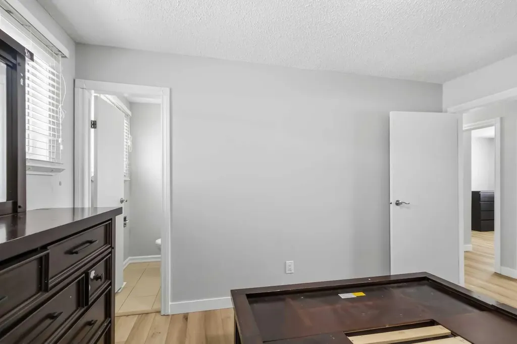 13 Mcleod Street Fort Mcmurray AB T9H 1Z4
