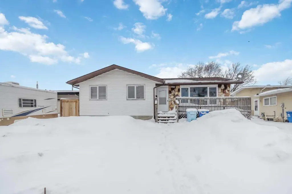 13 Mcleod Street Fort Mcmurray AB T9H 1Z4