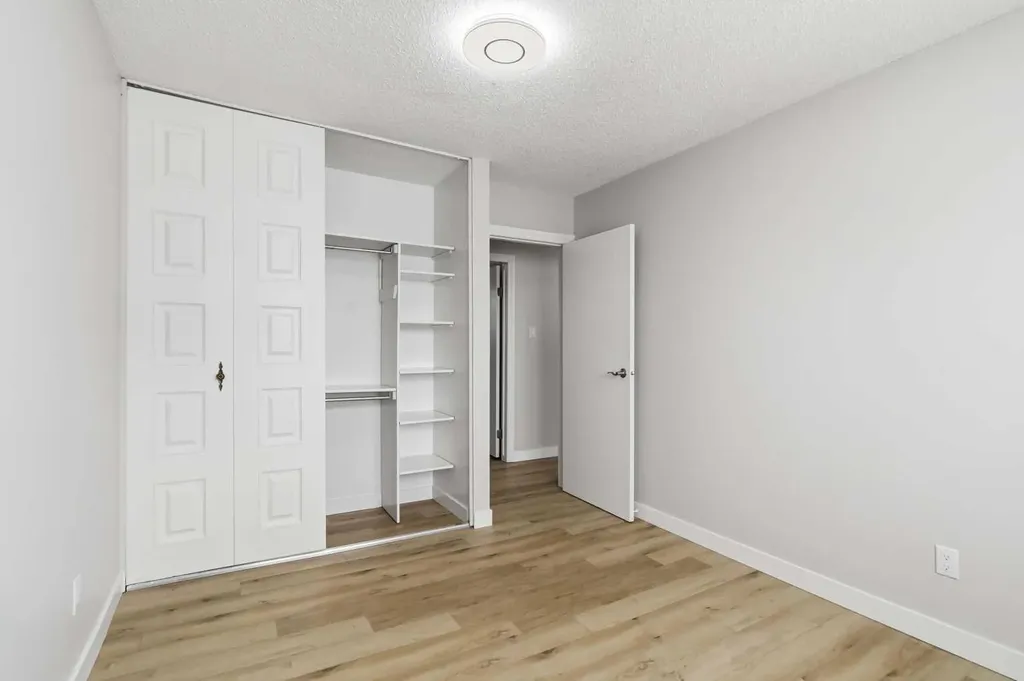 13 Mcleod Street Fort Mcmurray AB T9H 1Z4