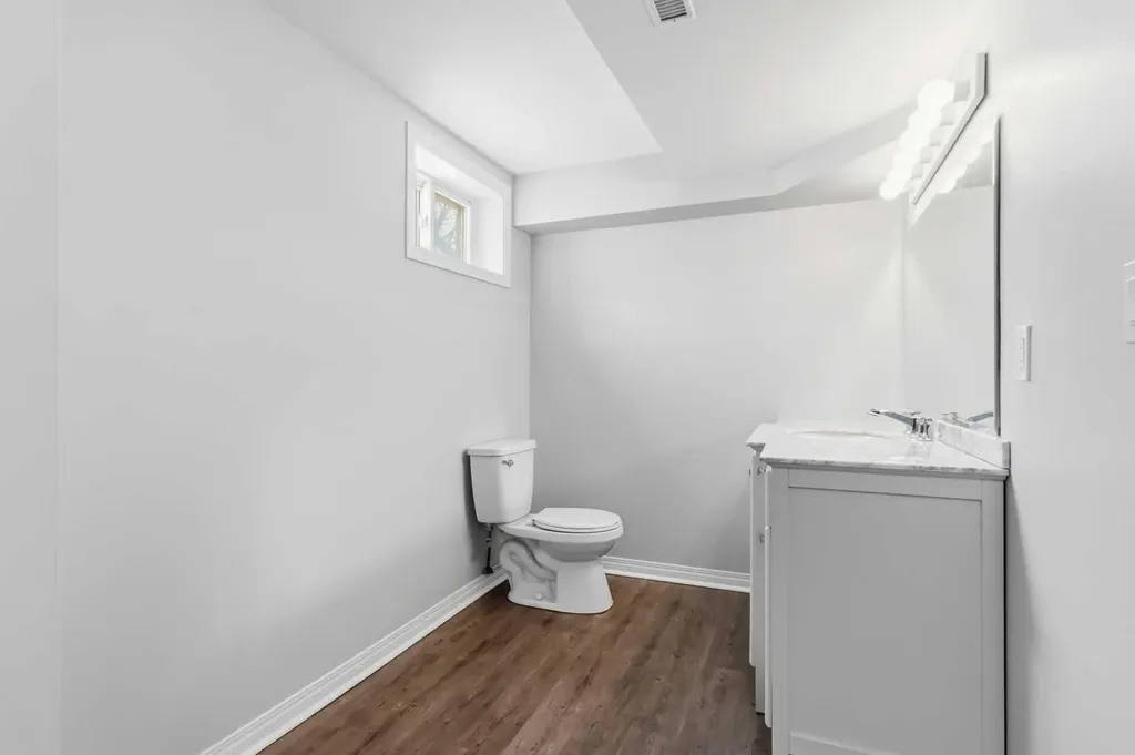 13 Mcleod Street Fort Mcmurray AB T9H 1Z4
