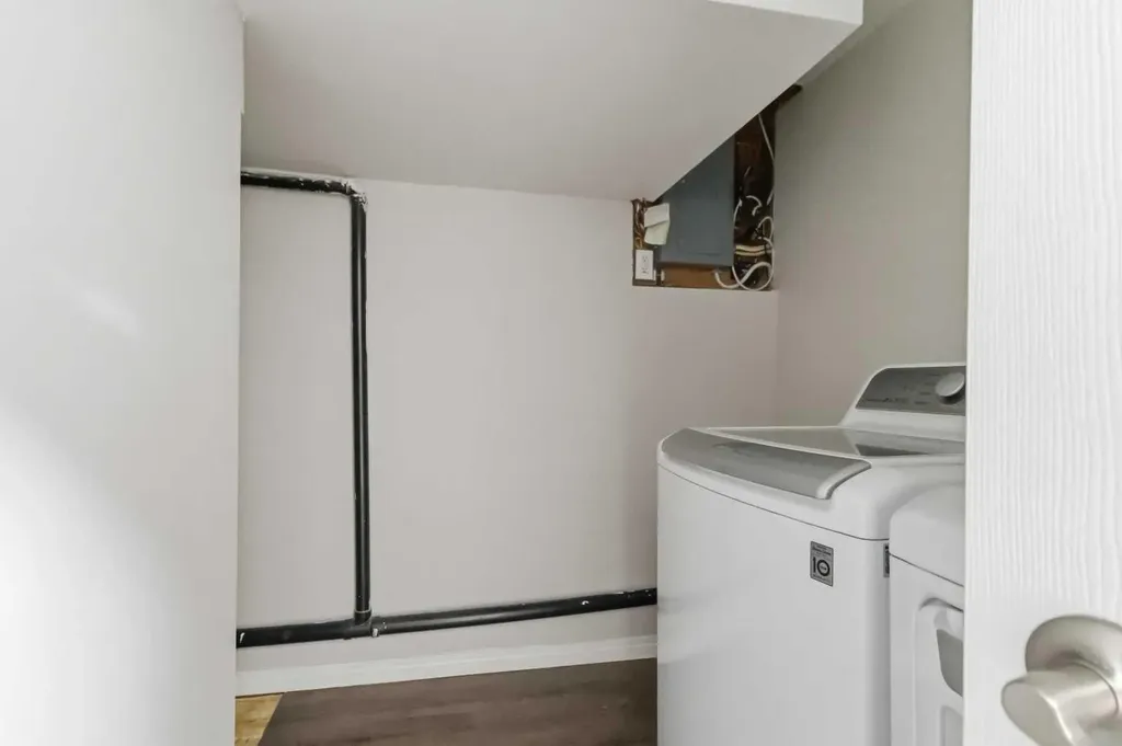 13 Mcleod Street Fort Mcmurray AB T9H 1Z4