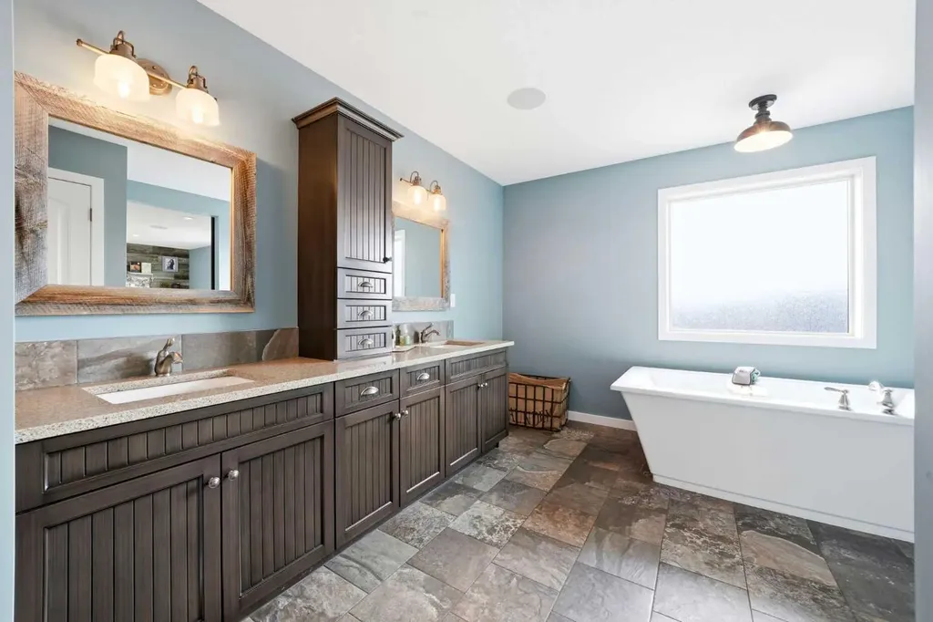 6 Ranchers Manor Okotoks AB T1S 0G5