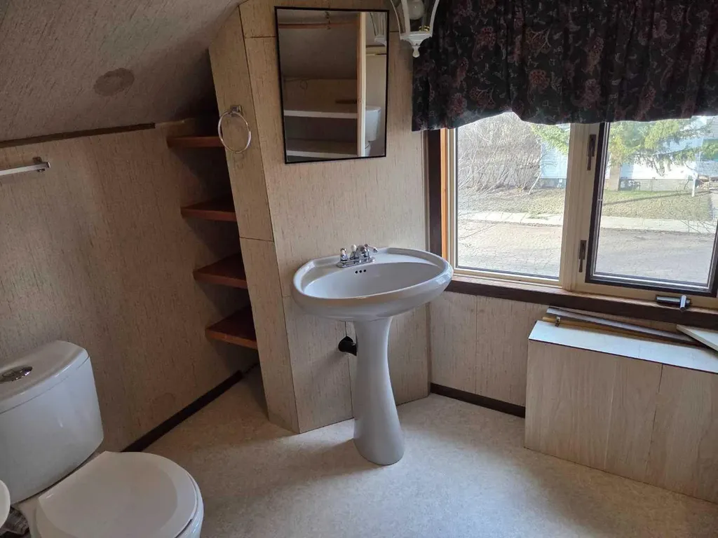 5221 49 Street Castor AB T0C 0X0