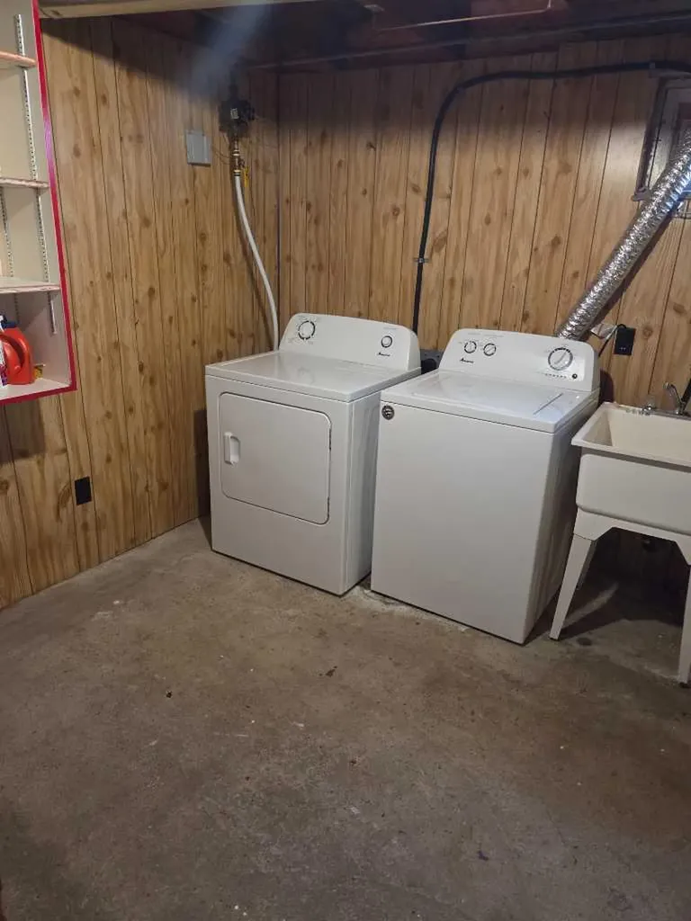 5221 49 Street Castor AB T0C 0X0