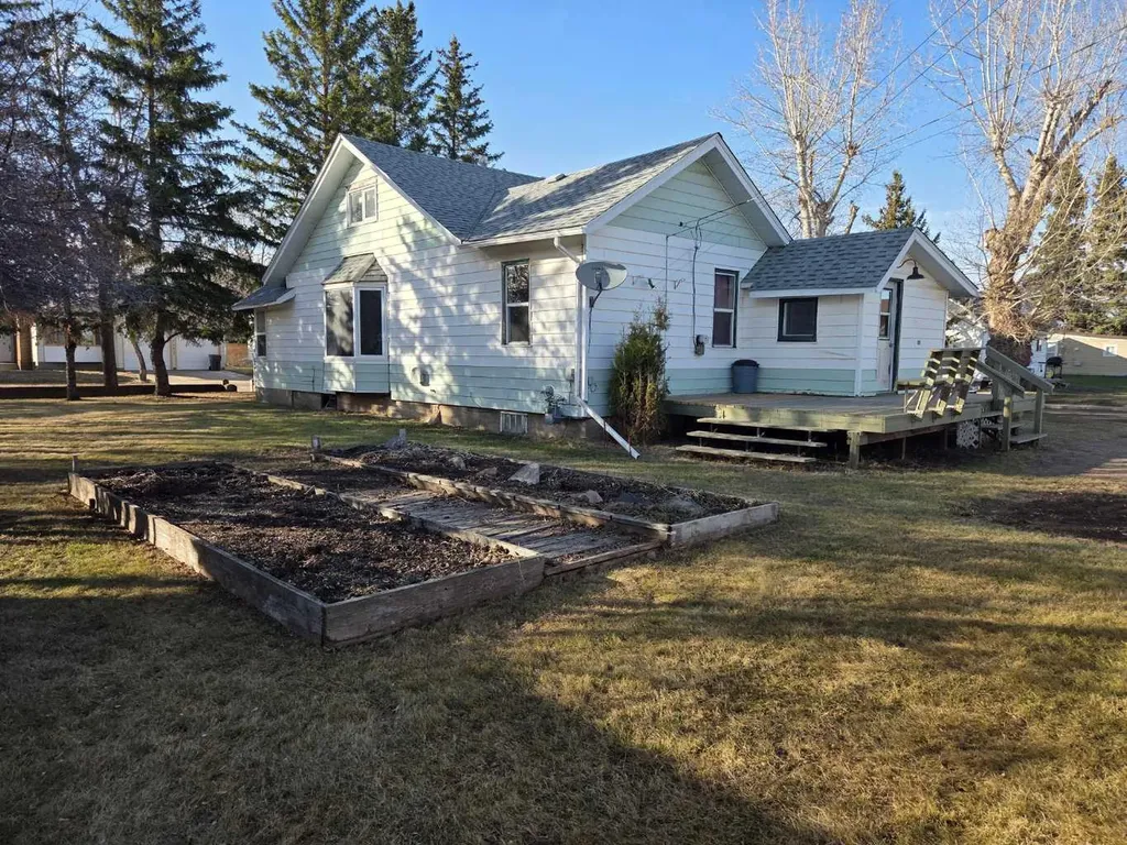 5221 49 Street Castor AB T0C 0X0