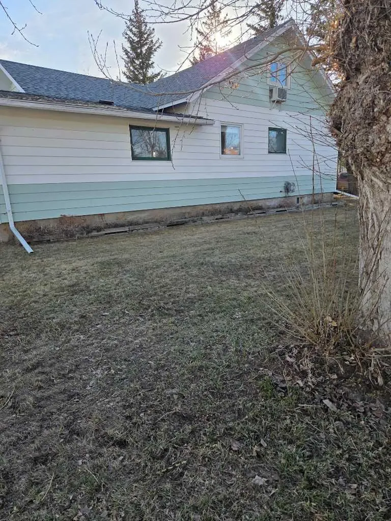 5221 49 Street Castor AB T0C 0X0