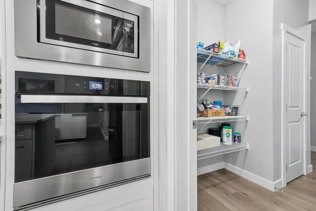 902 Bluerock Way SW Calgary AB T2Y 0S5