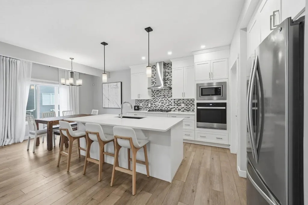 902 Bluerock Way SW Calgary AB T2Y 0S5
