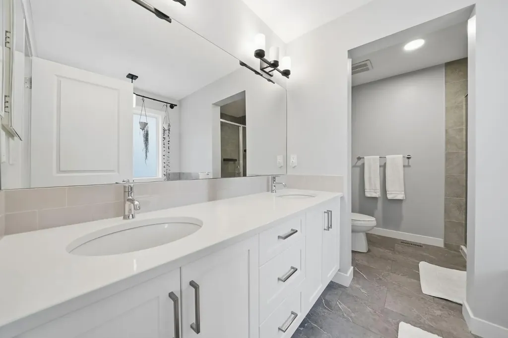 902 Bluerock Way SW Calgary AB T2Y 0S5