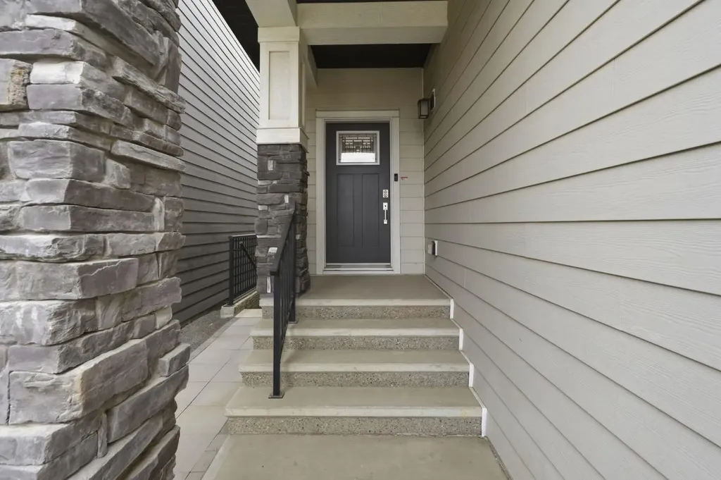 902 Bluerock Way SW Calgary AB T2Y 0S5