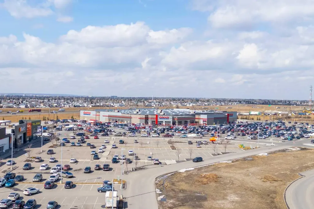 6 Merganser Drive W Chestermere AB T1X 2Y2