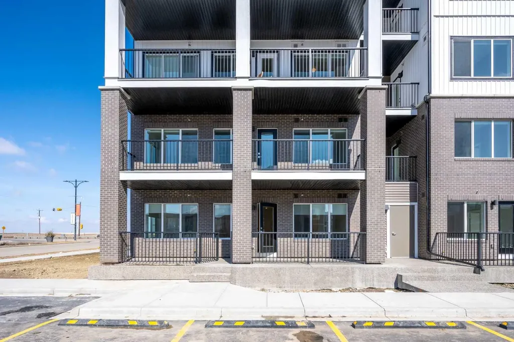 6 Merganser Drive W Chestermere AB T1X 2Y2