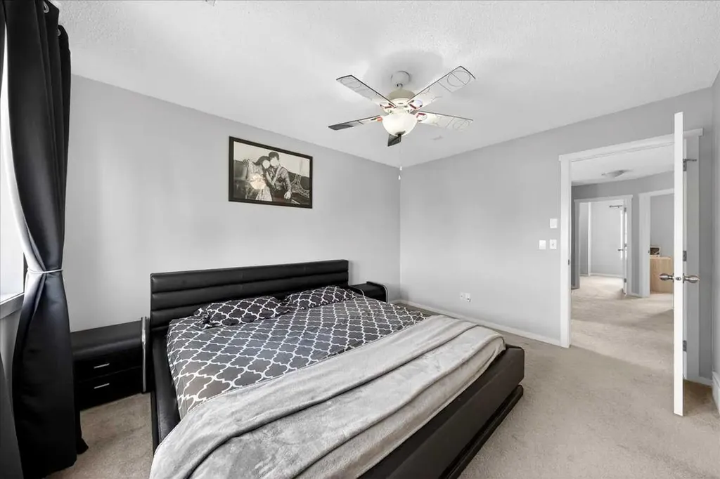 244 Silverado Range View SW Calgary AB T2X 0C8