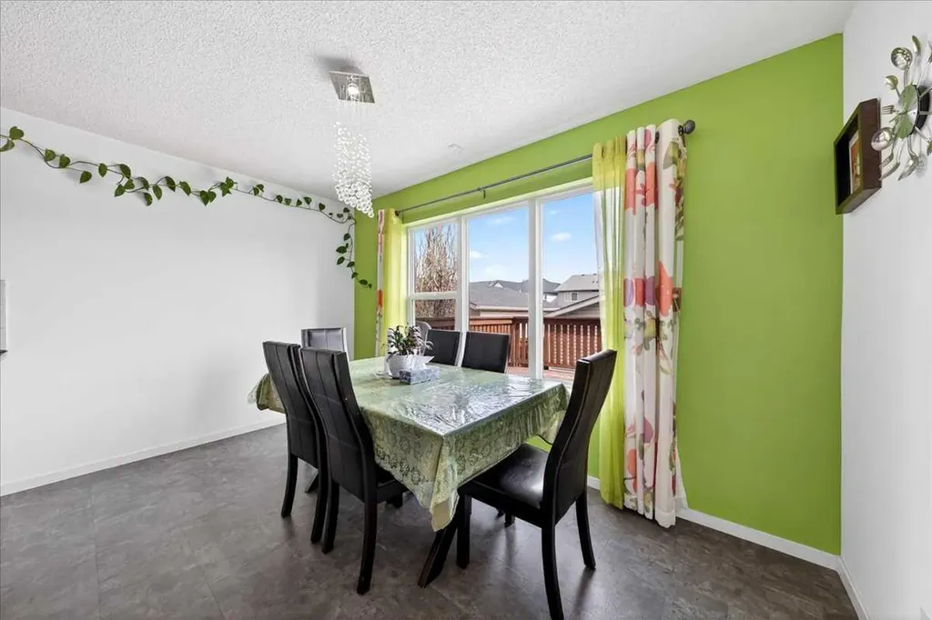 244 Silverado Range View SW Calgary AB T2X 0C8