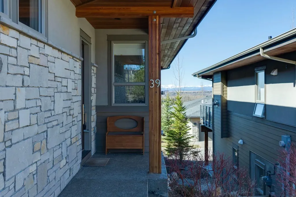 39 Watermark Villas Rural Rocky View County AB T3L 0E2