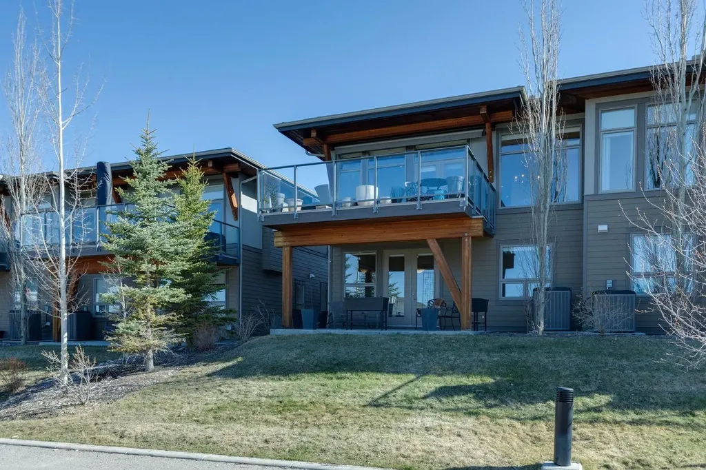 39 Watermark Villas Rural Rocky View County AB T3L 0E2