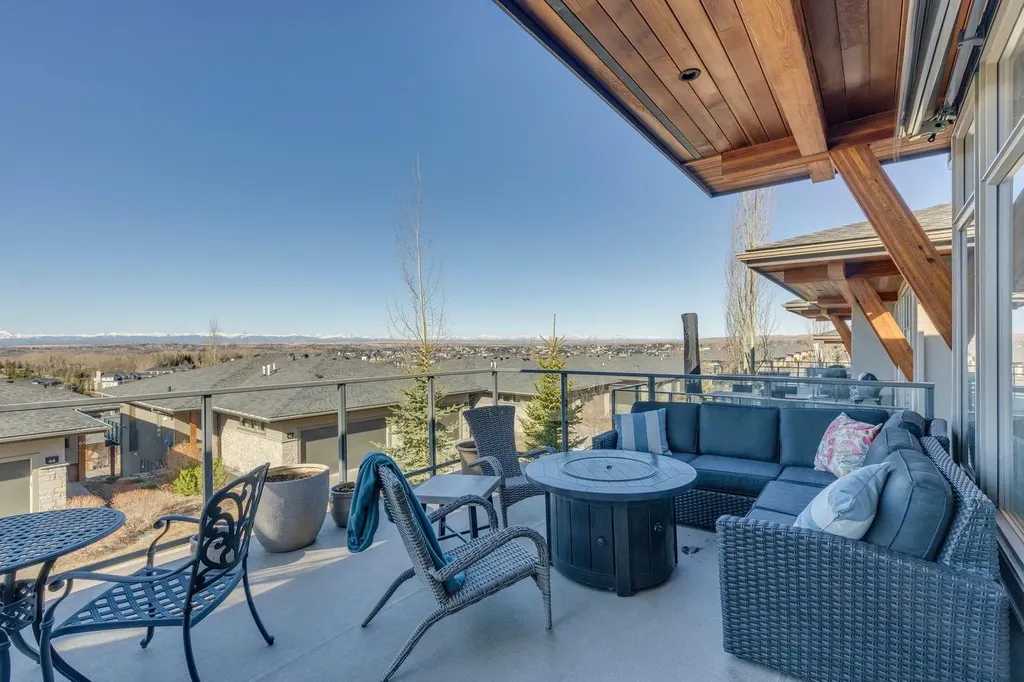 39 Watermark Villas Rural Rocky View County AB T3L 0E2