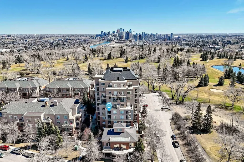 24 Hemlock Crescent SW Calgary AB T3C 2Z1