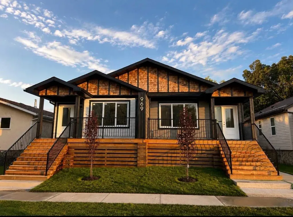 969 2 Street SE Medicine Hat AB T1A5K6