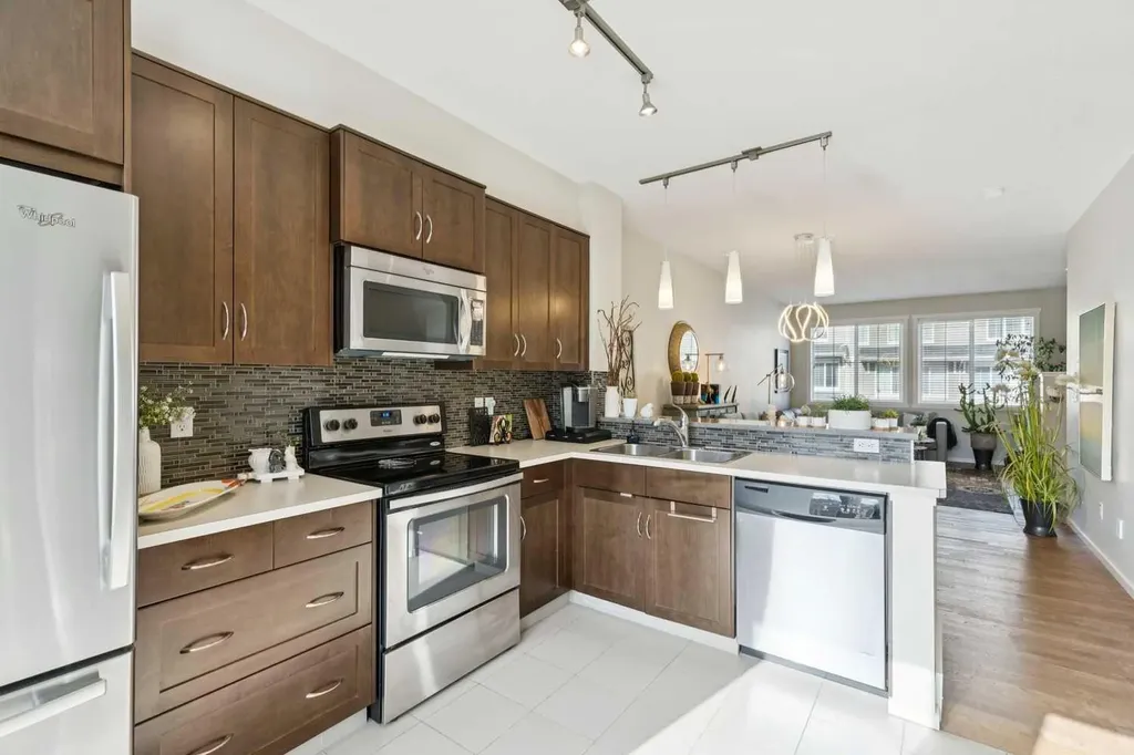 46 Kinlea Common NW Calgary AB T3R 0S2