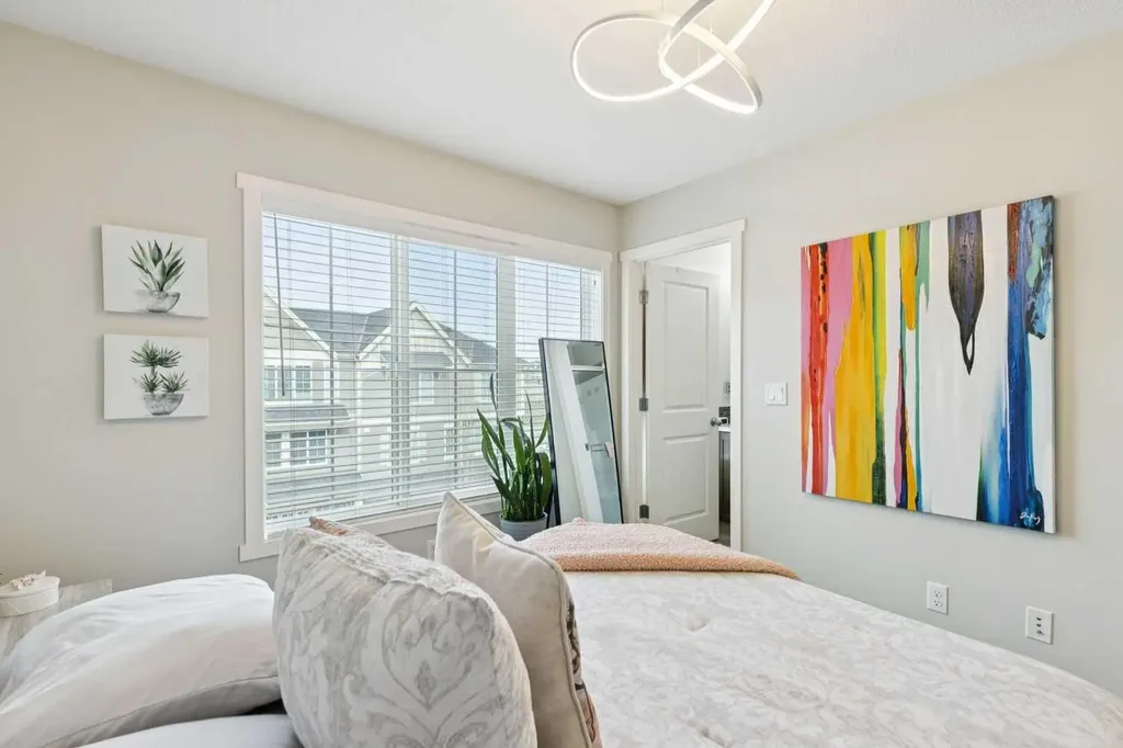46 Kinlea Common NW Calgary AB T3R 0S2