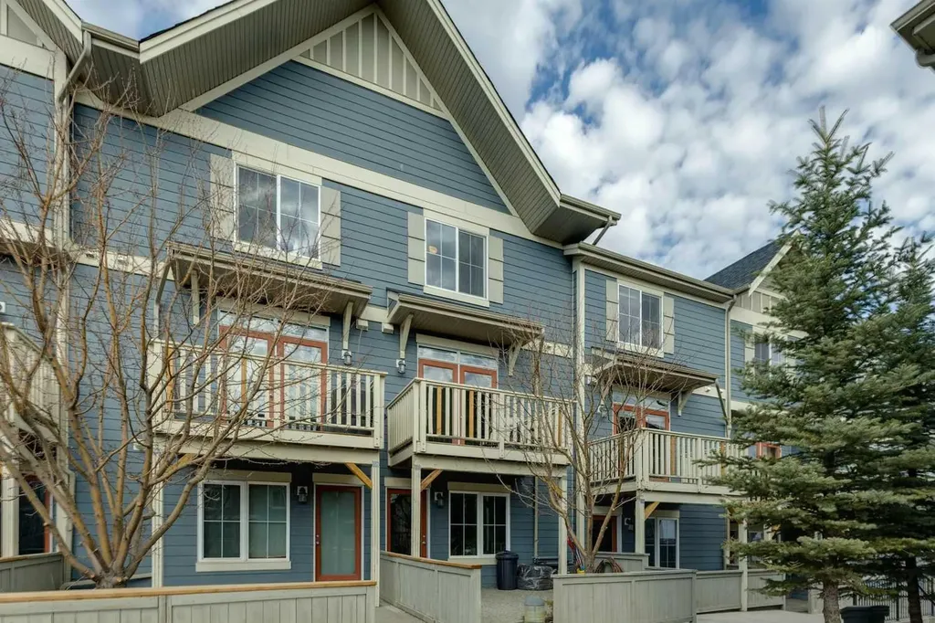 46 Kinlea Common NW Calgary AB T3R 0S2