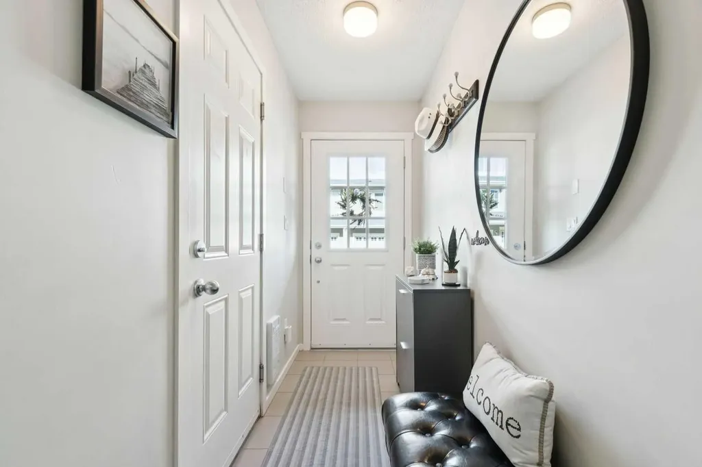 46 Kinlea Common NW Calgary AB T3R 0S2