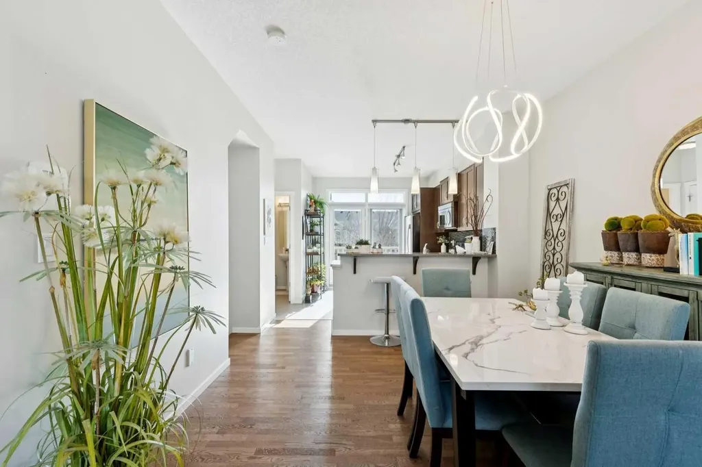 46 Kinlea Common NW Calgary AB T3R 0S2