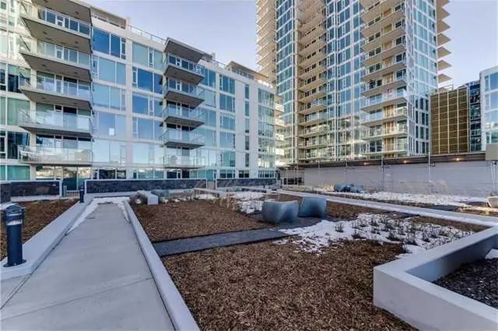 560 6 Avenue SE Calgary AB T2G 1K7