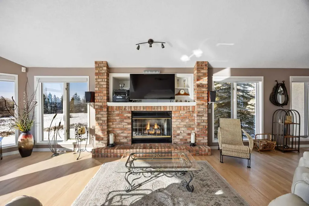 15 Blueridge Close Rural Rocky View County AB T3L 2P4