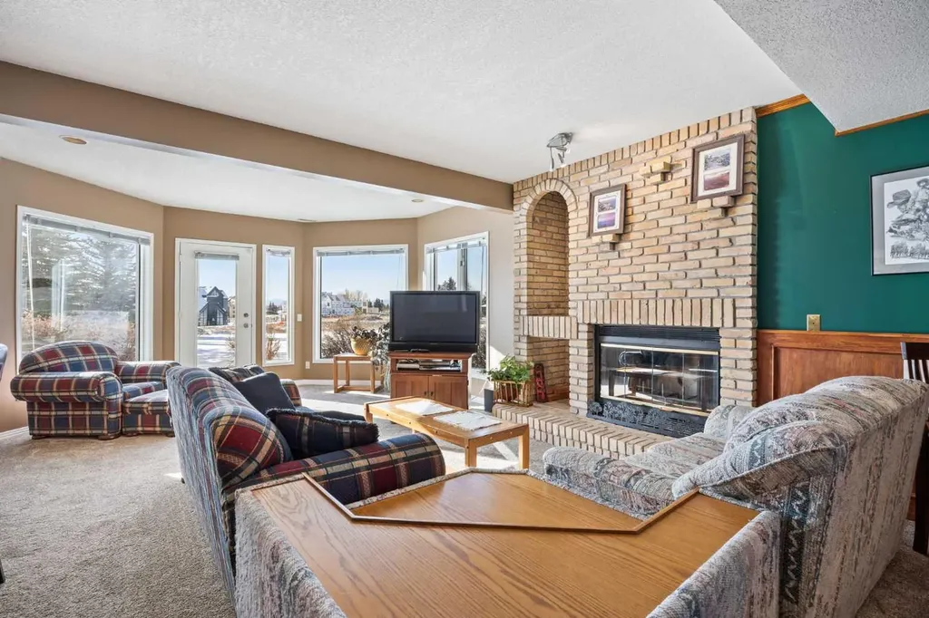 15 Blueridge Close Rural Rocky View County AB T3L 2P4