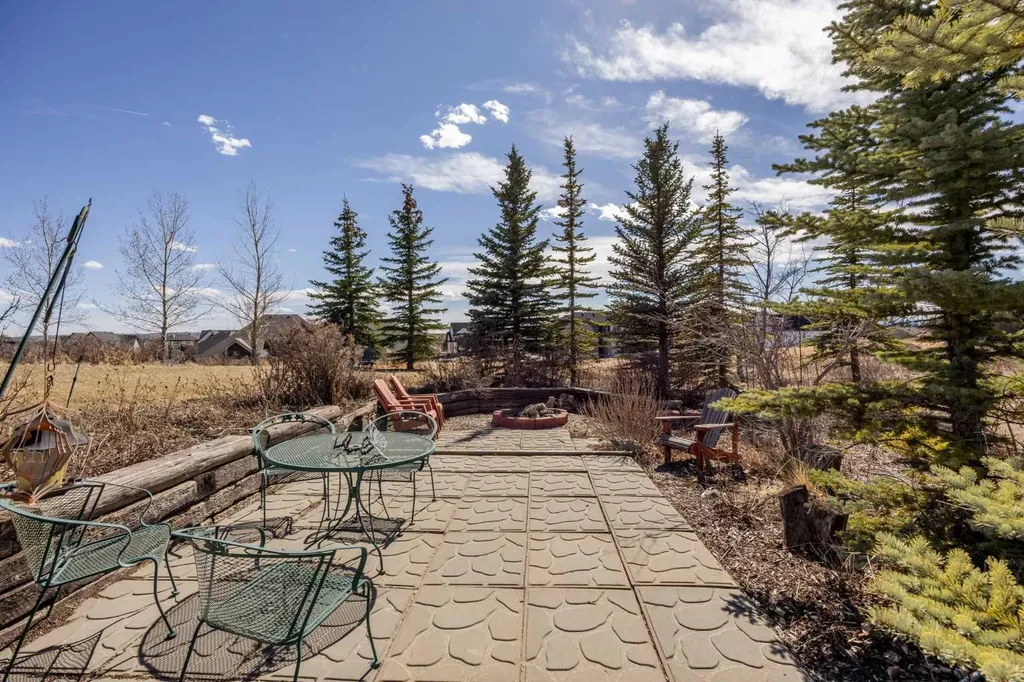 15 Blueridge Close Rural Rocky View County AB T3L 2P4