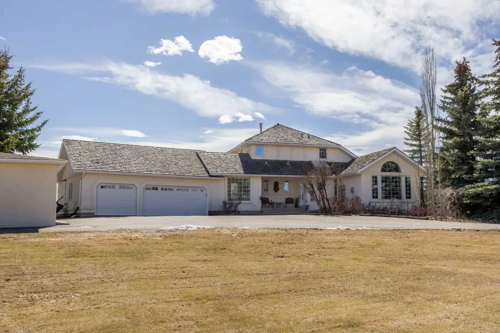 15 Blueridge Close Rural Rocky View County AB T3L 2P4
