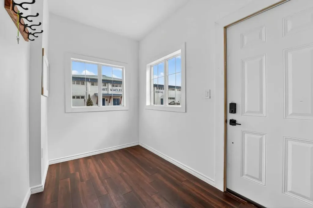 228 21 Street Fort Macleod AB T0L0Z0