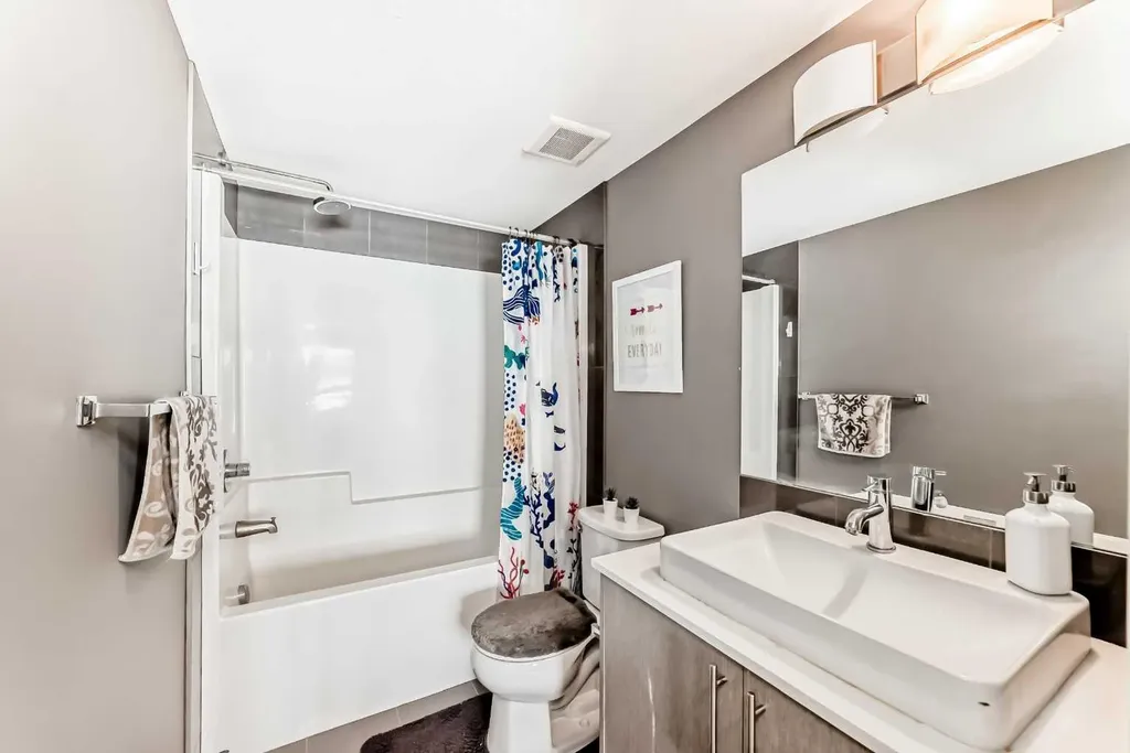 302 Skyview Ranch Drive NE Calgary AB T3N 0P5