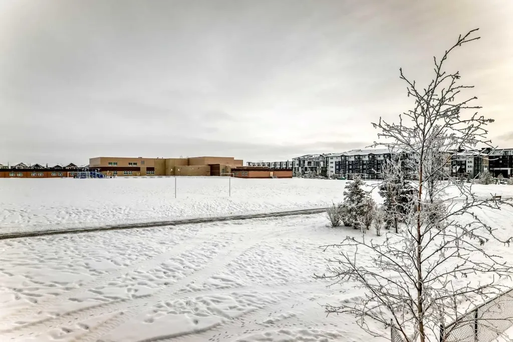 302 Skyview Ranch Drive NE Calgary AB T3N 0P5