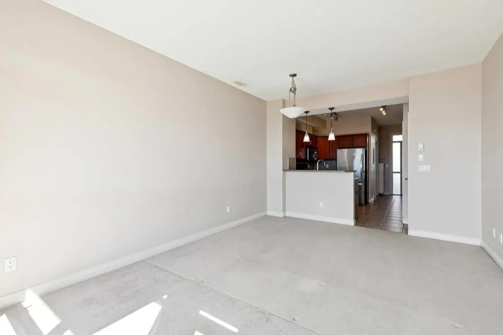 169 Rockyledge View NW Calgary AB T3G 6B1