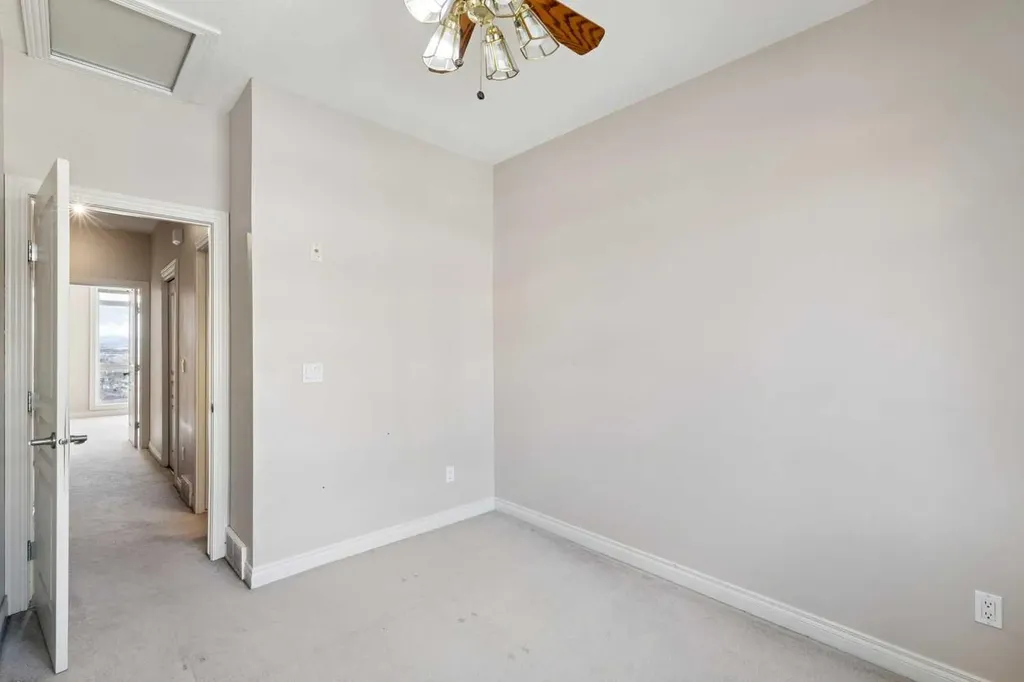 169 Rockyledge View NW Calgary AB T3G 6B1