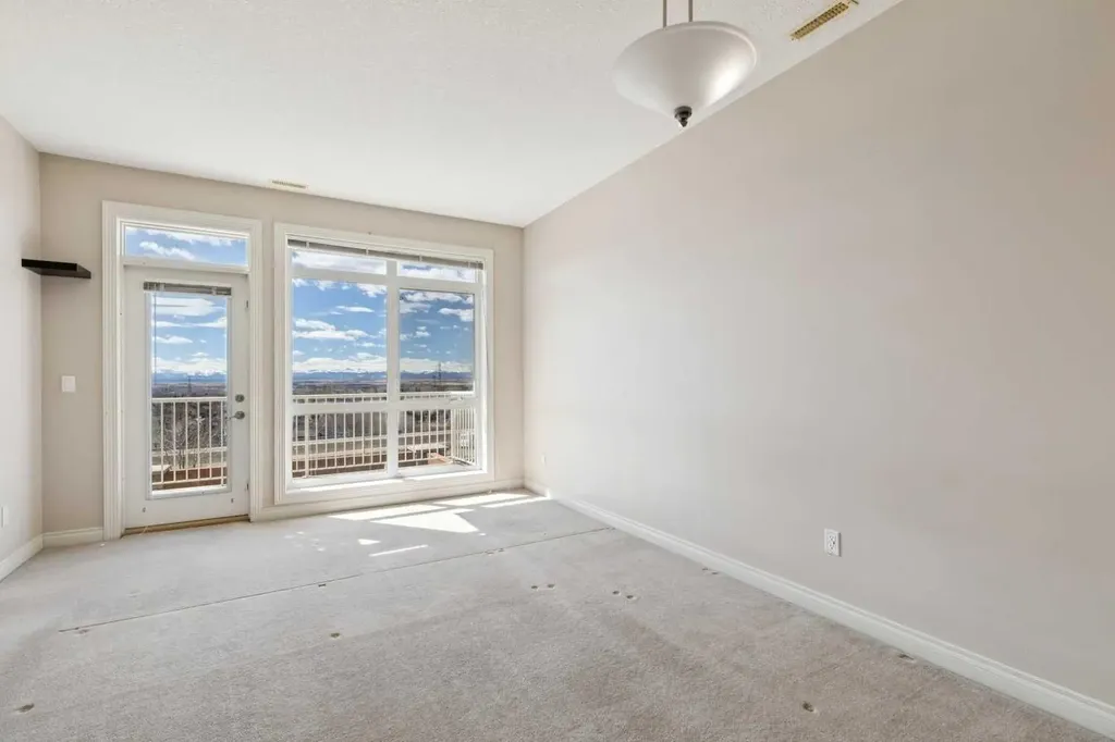 169 Rockyledge View NW Calgary AB T3G 6B1