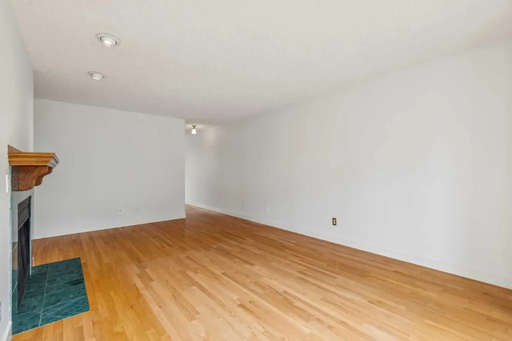1110 14 Avenue SW Calgary AB T2R 0P2