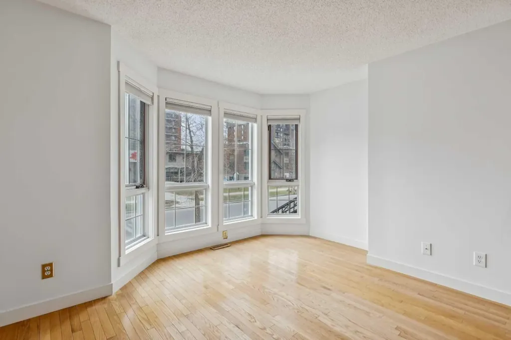 1110 14 Avenue SW Calgary AB T2R 0P2