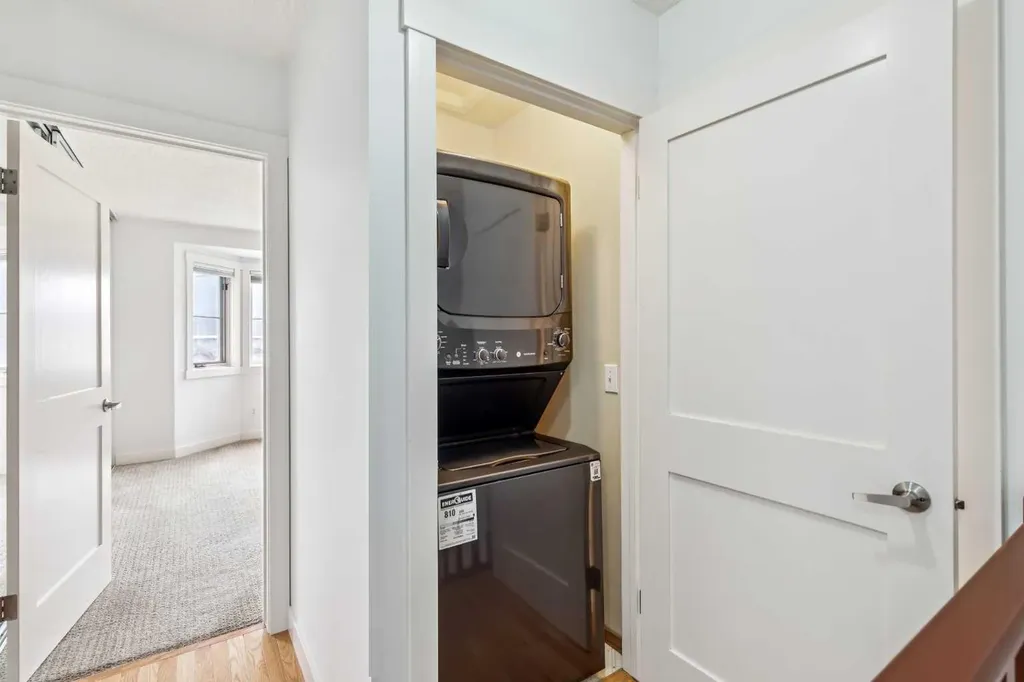 1110 14 Avenue SW Calgary AB T2R 0P2