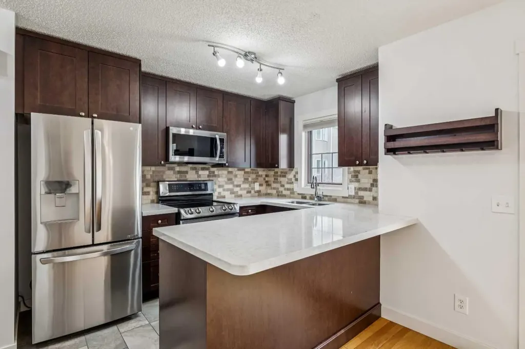 1110 14 Avenue SW Calgary AB T2R 0P2