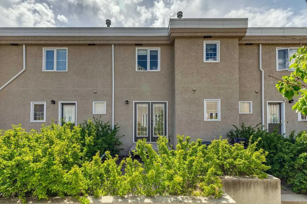 1110 14 Avenue SW Calgary AB T2R 0P2