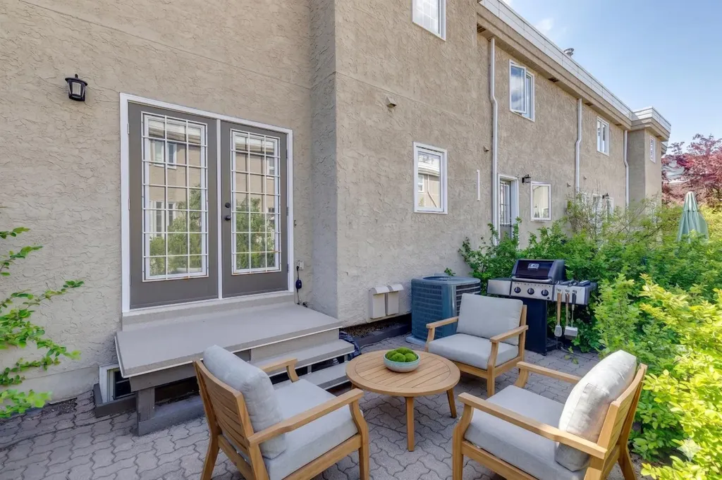 1110 14 Avenue SW Calgary AB T2R 0P2