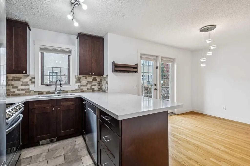 1110 14 Avenue SW Calgary AB T2R 0P2